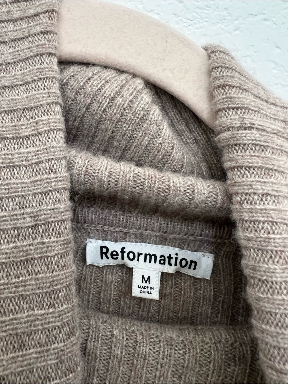 Reformation Brown Cashmere Cropped Turtleneck Sweater Women's Medium - Picture 6 of 8